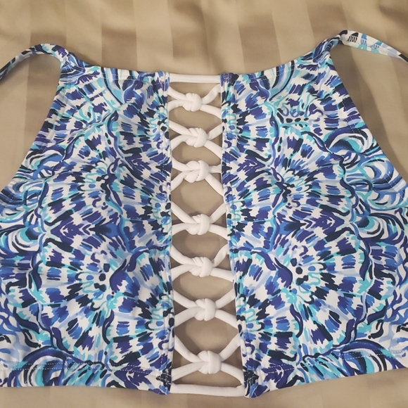 Lilly Pulitzer swim top - Picture 3 of 4